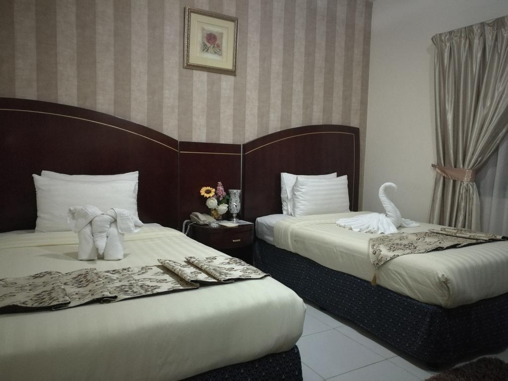 Royal Crown Suites