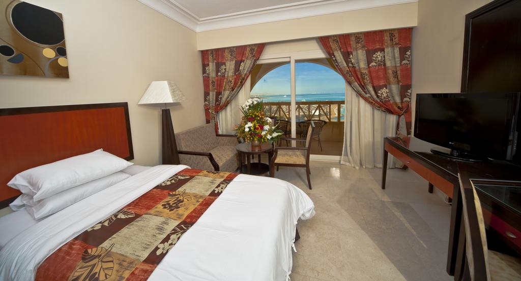 AMC Royal Hotel