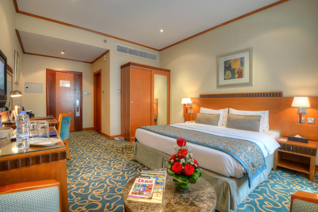 Golden Tulip Al Barsha Hotel
