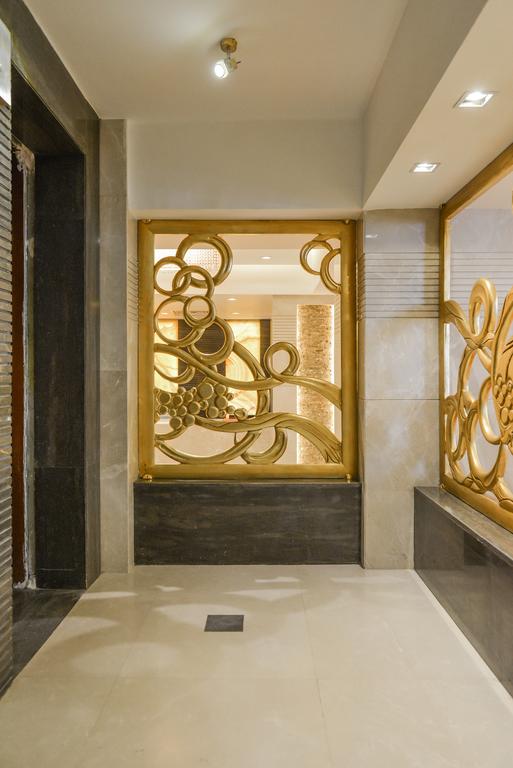 Golden Tulip Flamenco