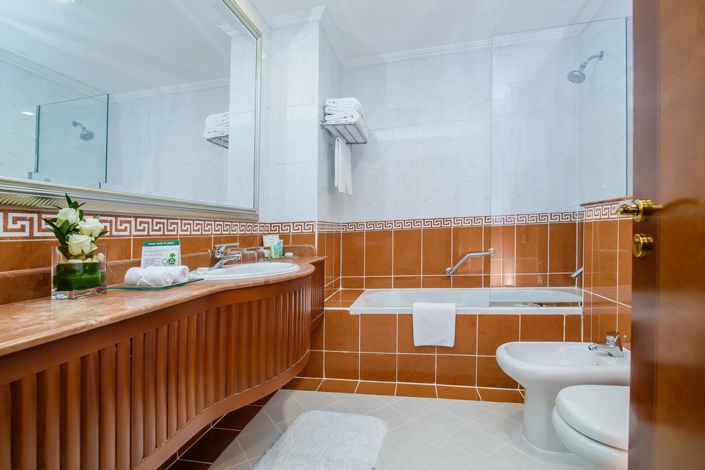 Grand Excelsior Hotel - Bur Dubai
