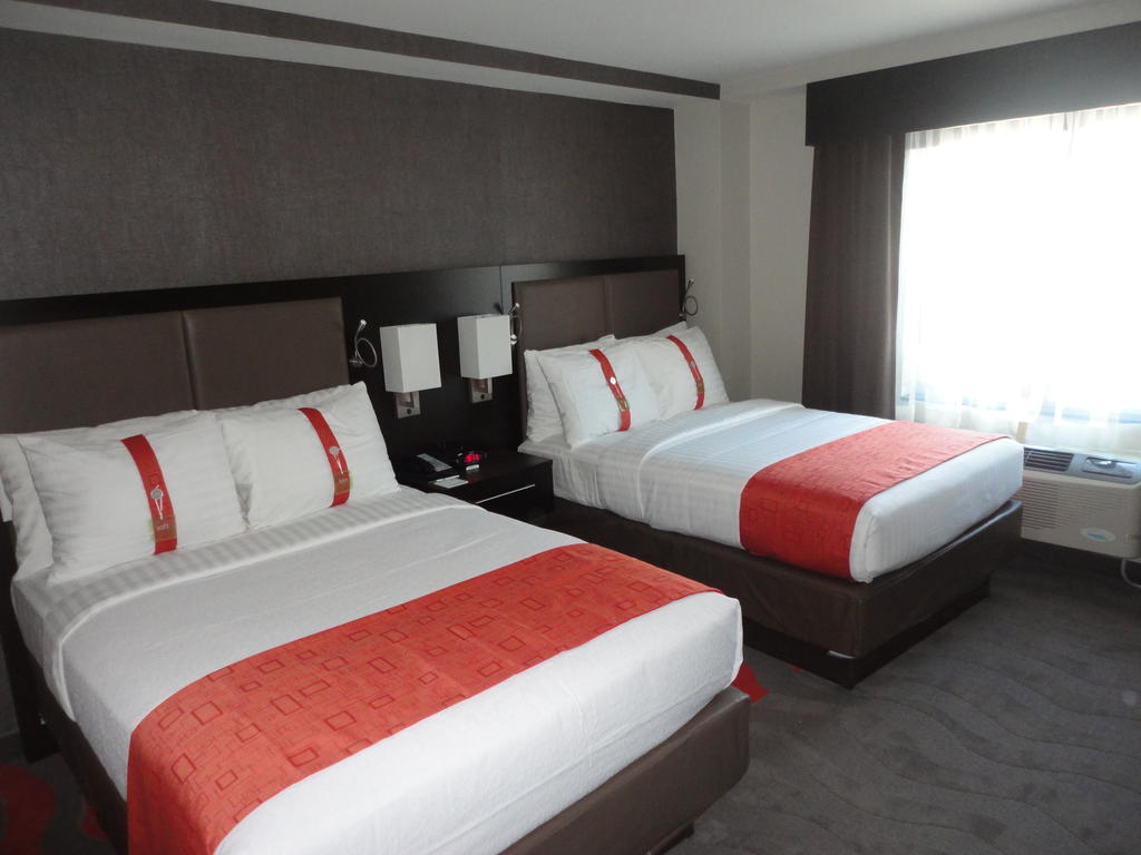 Holiday Inn New York JFK Airport