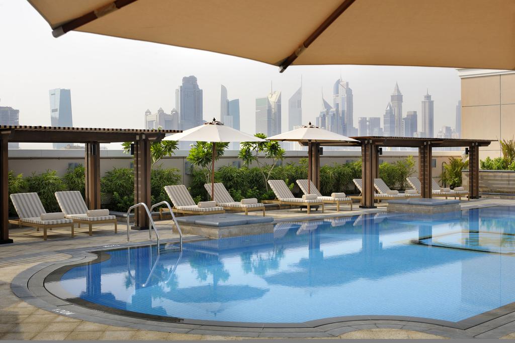 Ramada Jumeirah Hotel