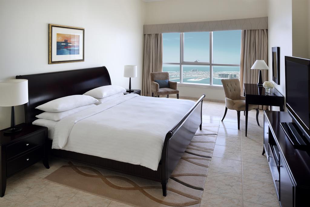 Dubai Marriott Harbour Hotel & Suites