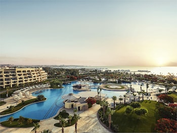 Steigenberger Al Dau Beach Hotel