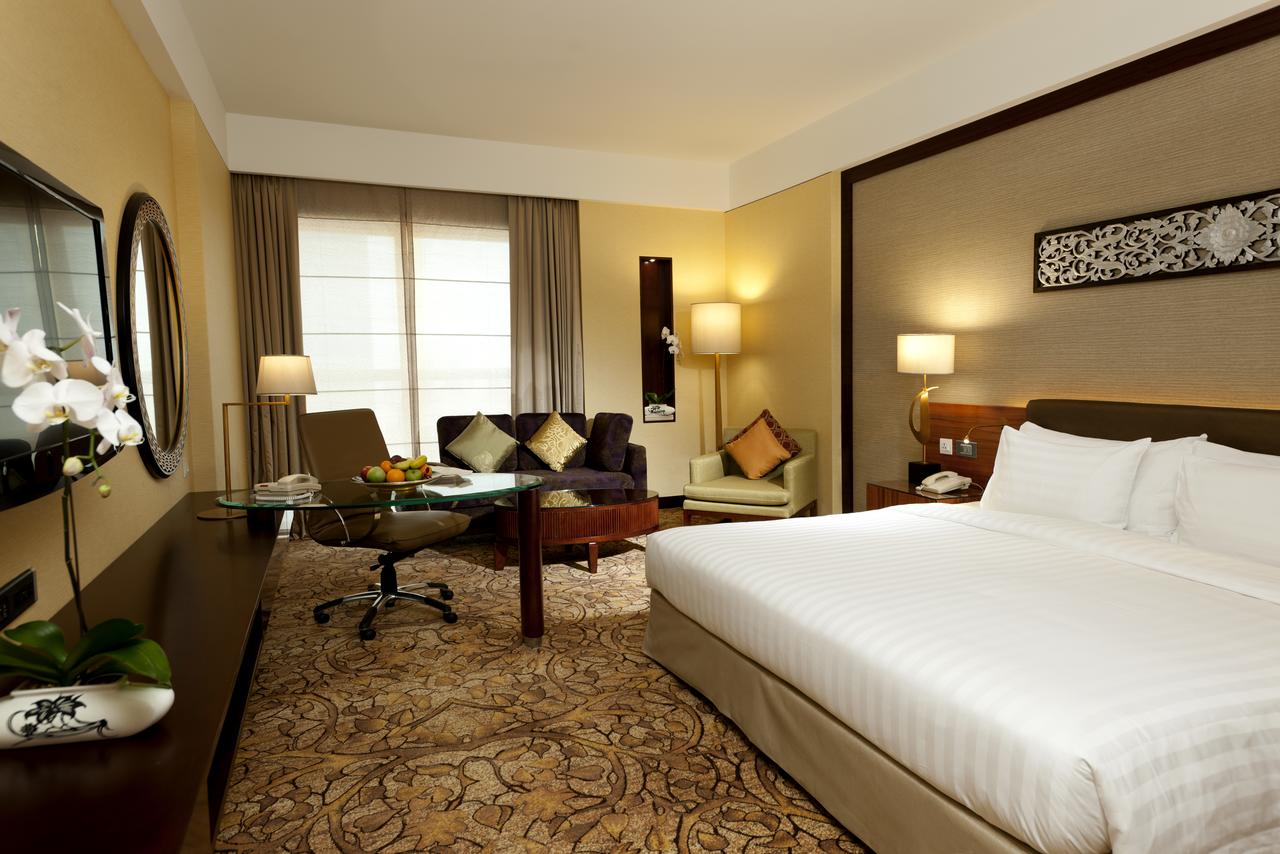 Dusit Thani Hotel