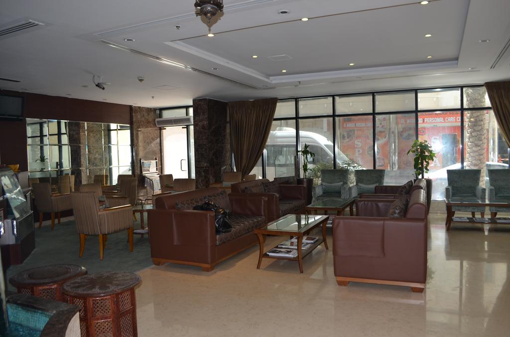 Golden Tulip Al Barsha Hotel
