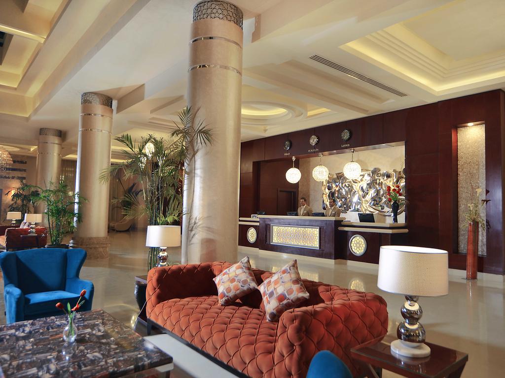 Albatros White Beach (Families and Couples Only)
