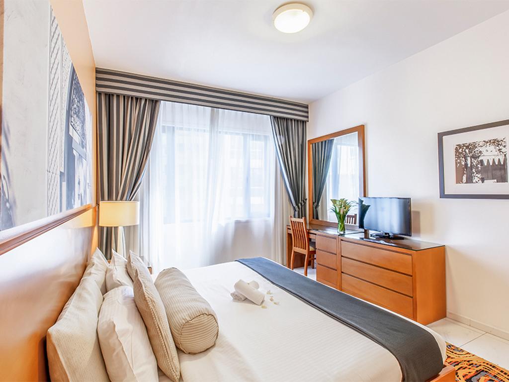 Golden Sands Hotel Apartments