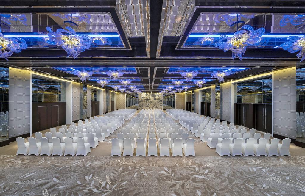 Hyatt Regency Dubai Creek Heights