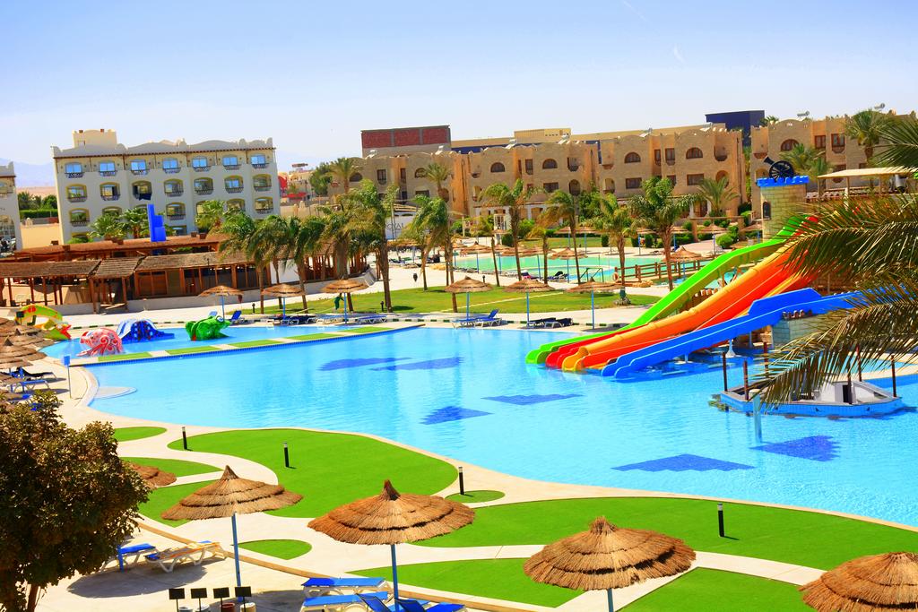 Royal Lagoons Aqua Park Resort - Families and Couples Only