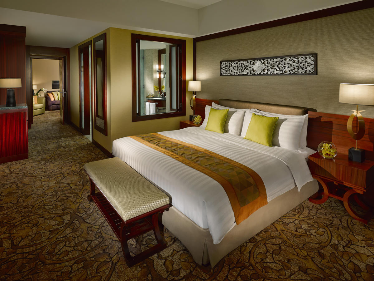 Dusit Thani Hotel