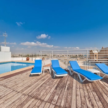 Flamingo Beach Hotel