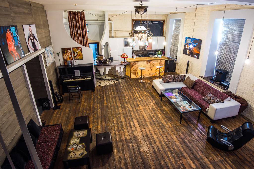 ARTWAY HOTEL