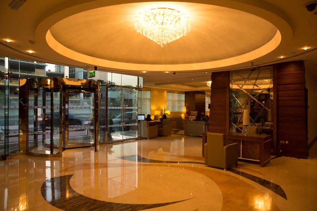 Park Regis Kris Kin Hotel