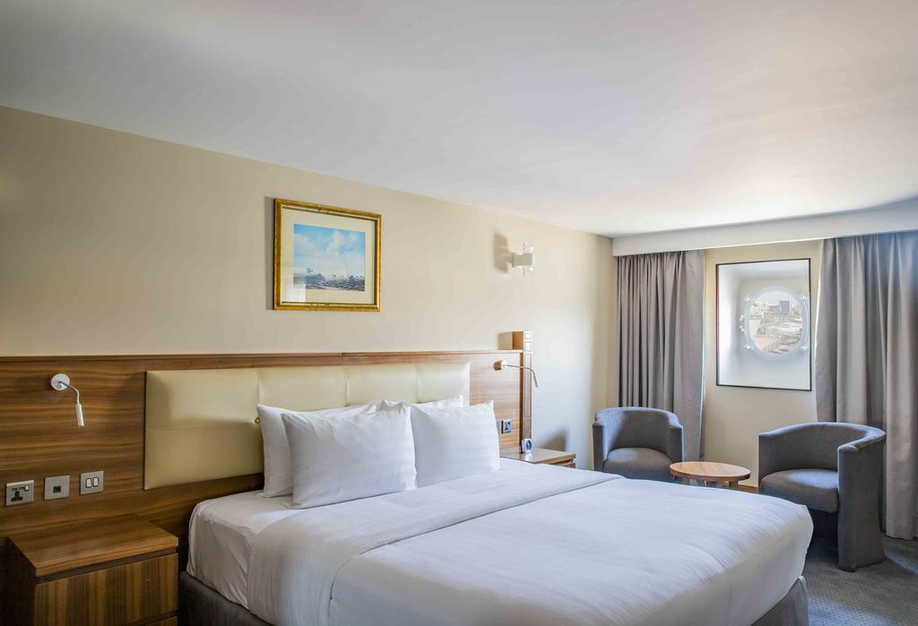 Queen Elizabeth 2 Hotel