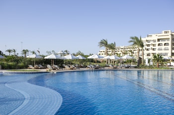 Steigenberger Al Dau Beach Hotel
