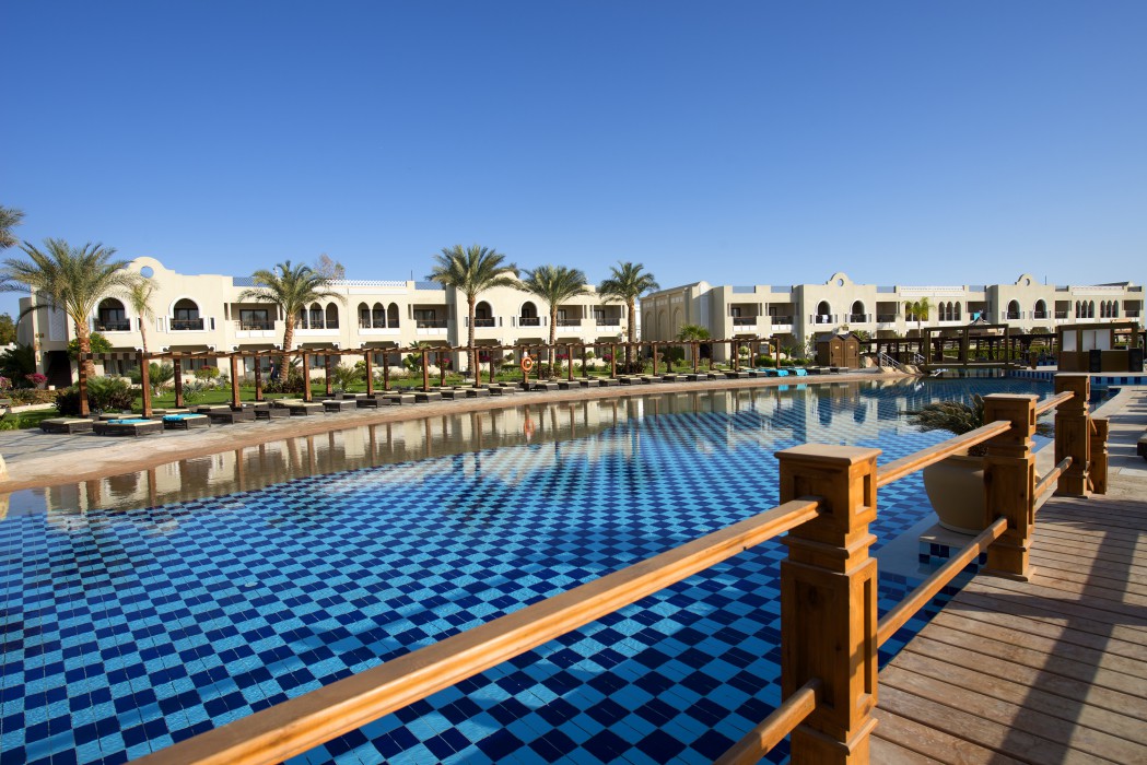 SUNRISE Grand Select Arabian Beach Resort
