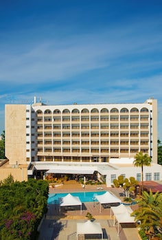 Ajax Hotel