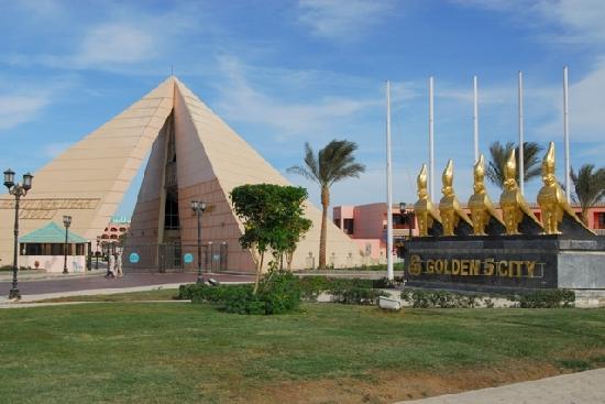 The Club Hotel