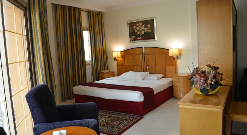 Dolphin Hotel Apartments