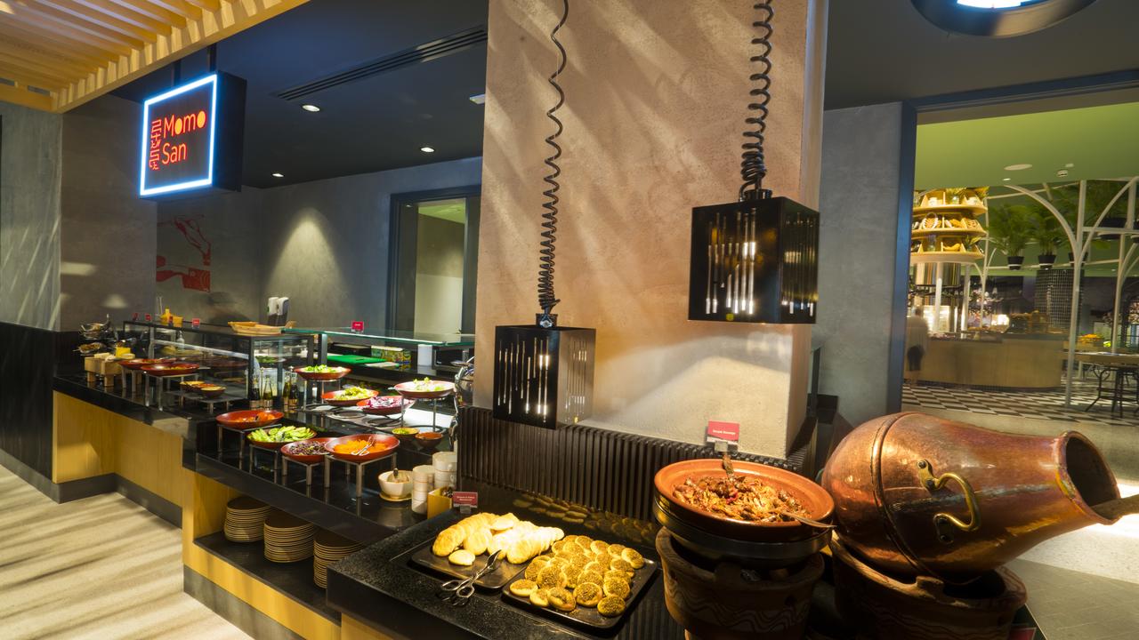 Dusit Thani Hotel