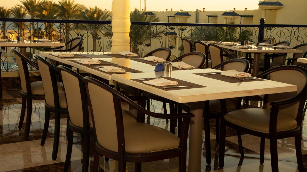 Grand Oasis Resort