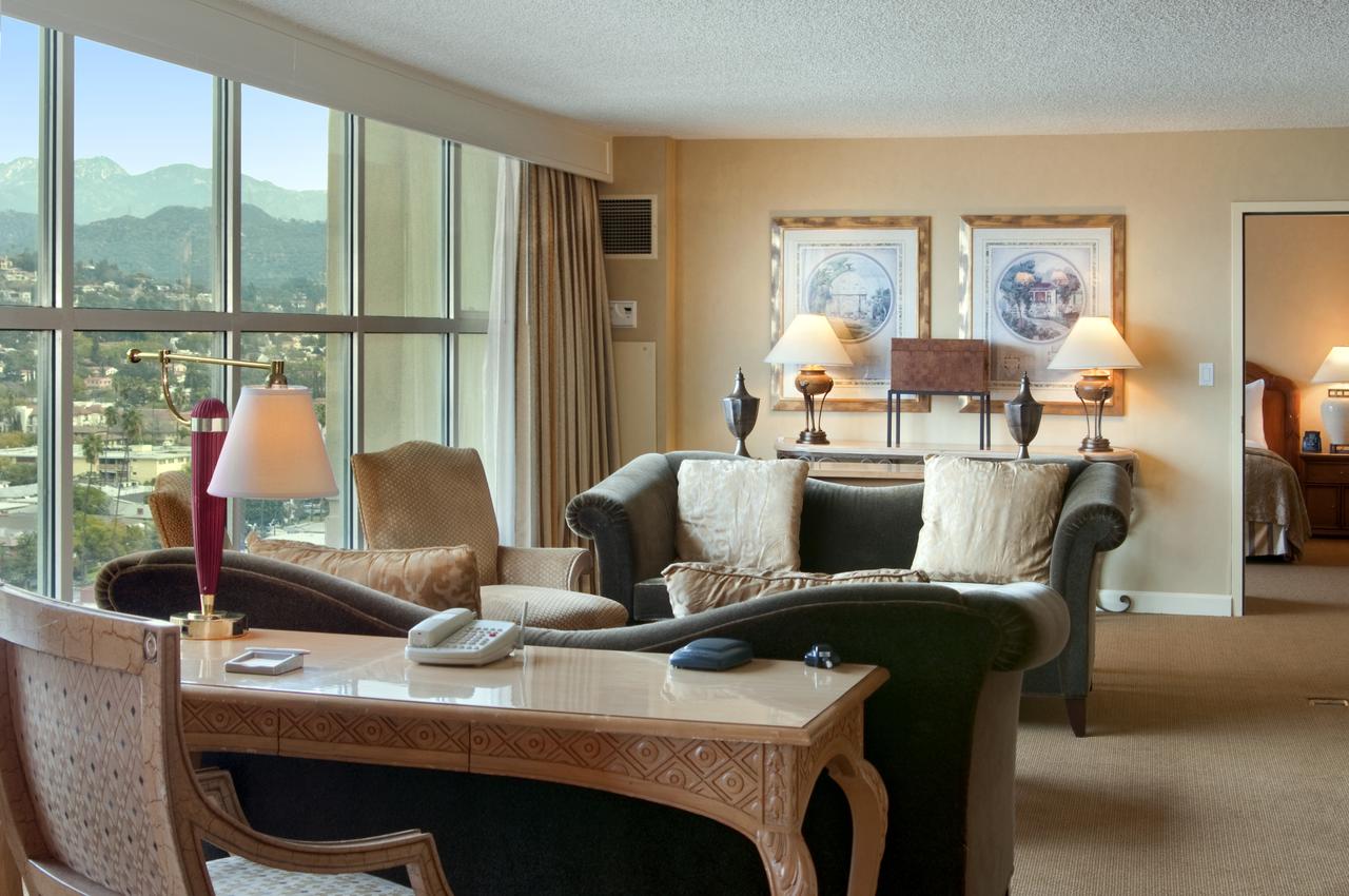 Hilton Los Angeles North/Glendale & Executive Meeting Center