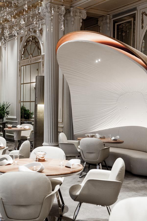 Hotel Plaza Athénée