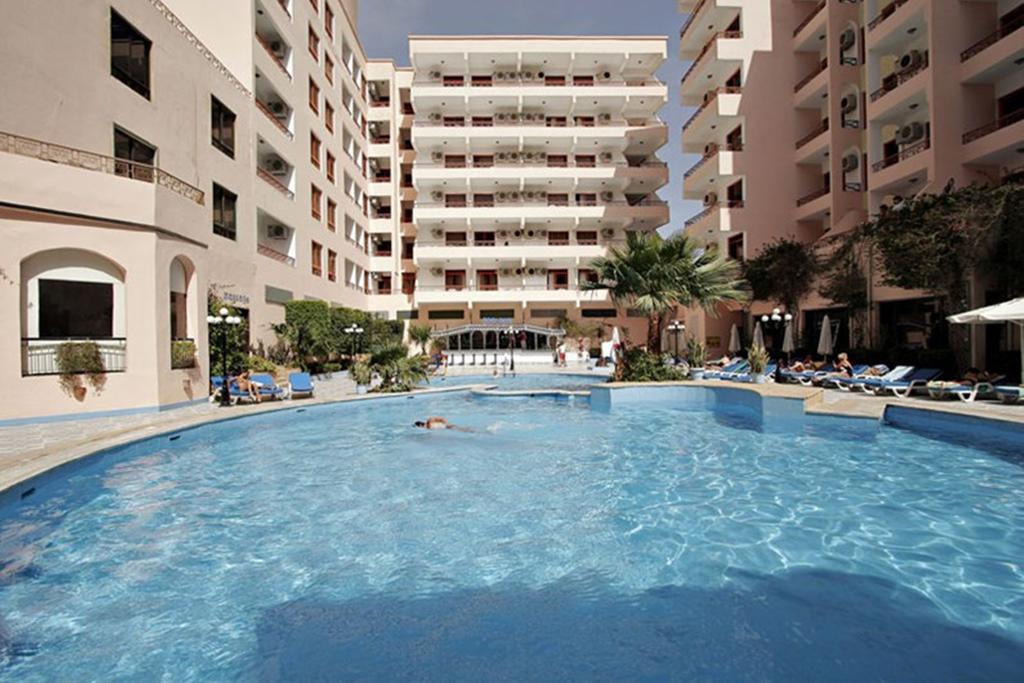 Empire Hotel
