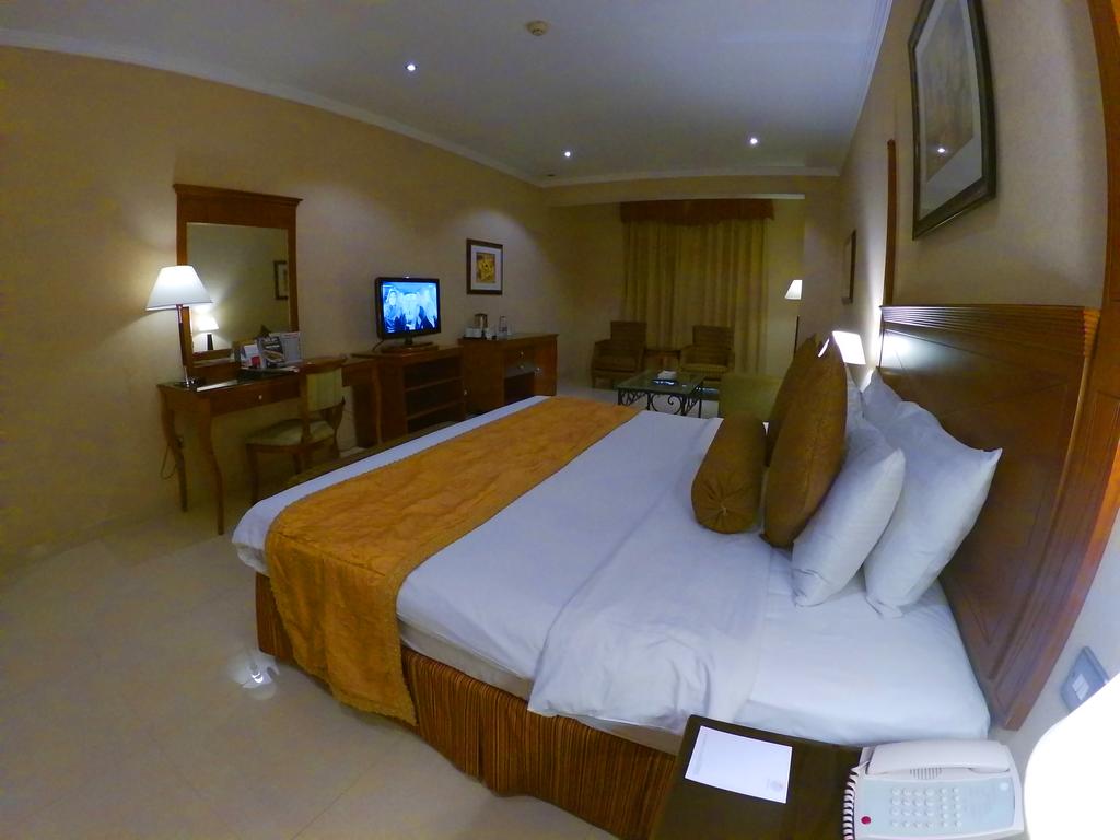The Country Club Hotel