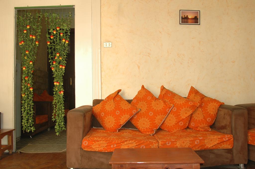 Travelers House Hotel
