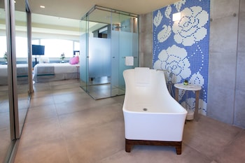 St Raphael Resort