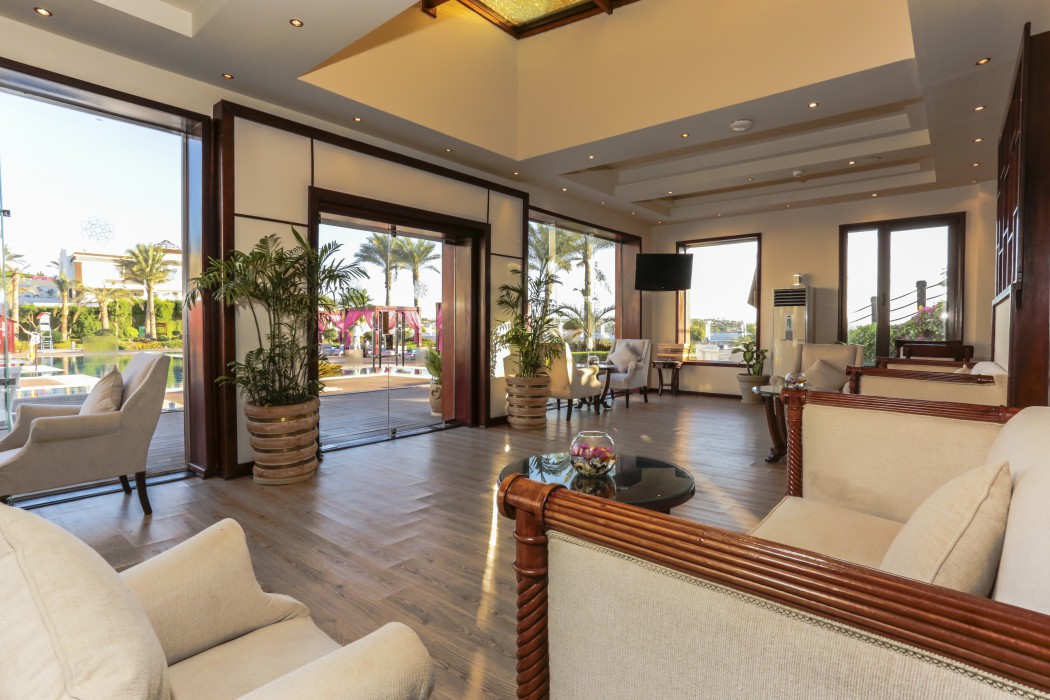 SUNRISE Grand Select Arabian Beach Resort