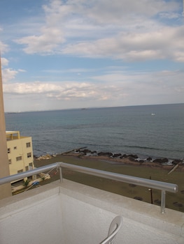 Flamingo Beach Hotel