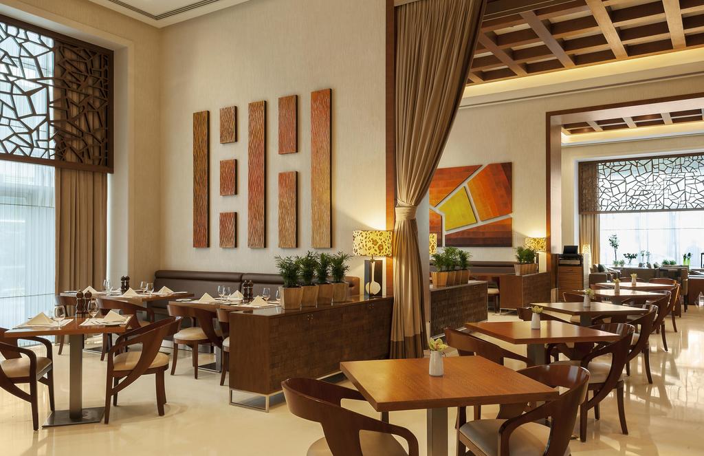 Four Points by Sheraton Sheikh Zayed Road, Dubai