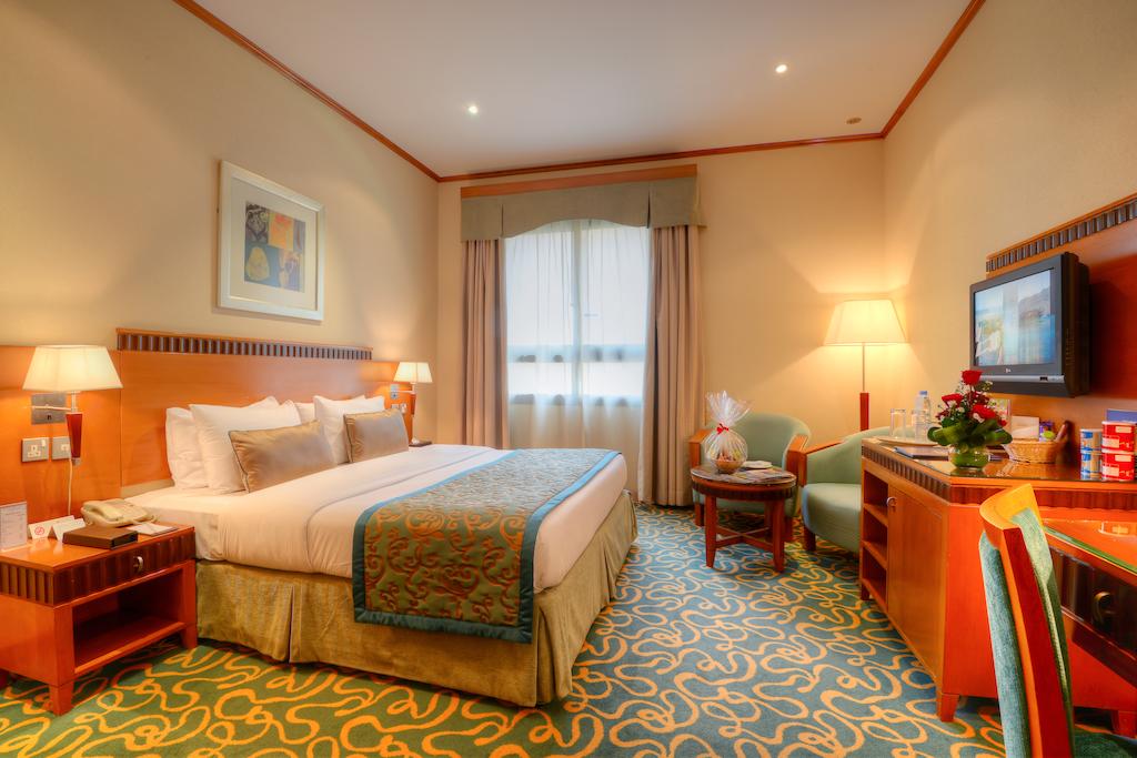 Golden Tulip Al Barsha Hotel