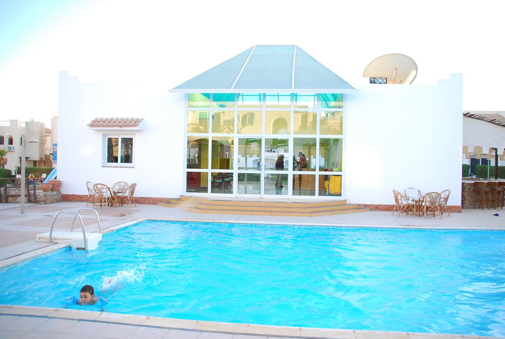 Logaina Sharm Resort