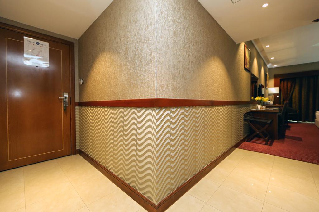 Delmon Hotel