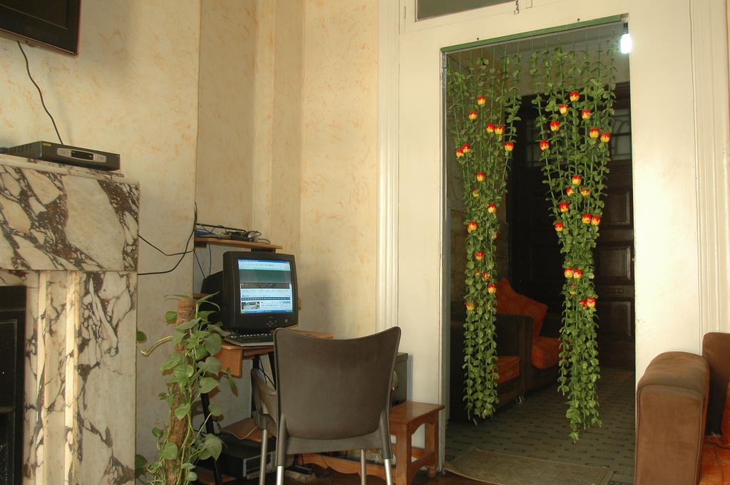 Travelers House Hotel
