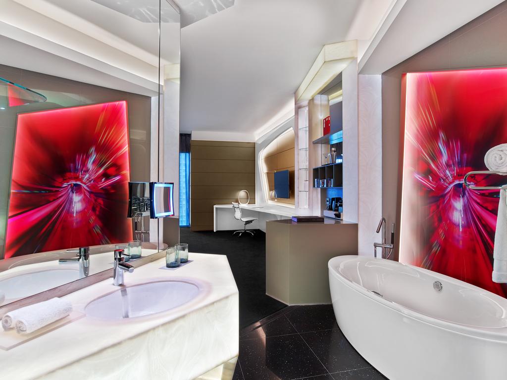 W Dubai Al Habtoor City