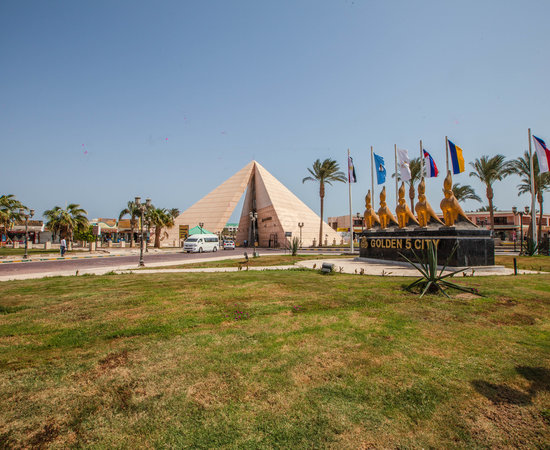 The Club Hotel
