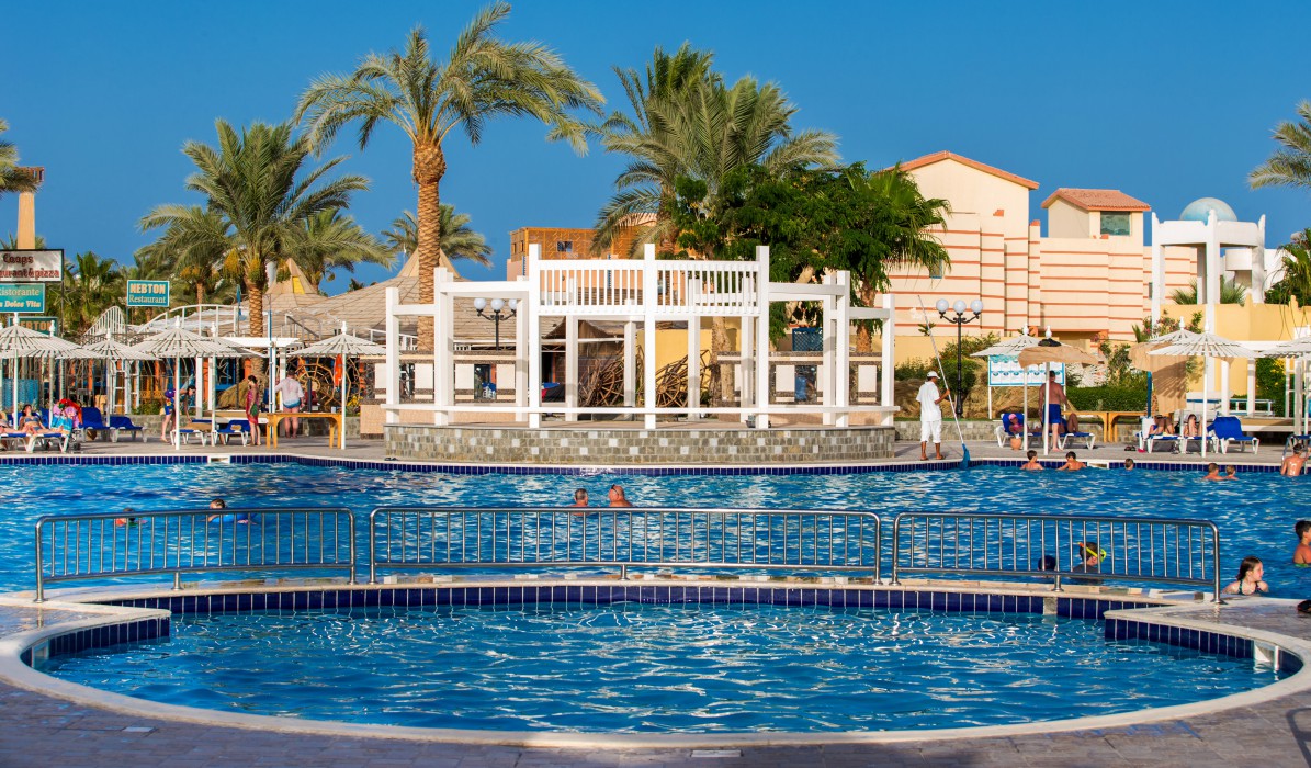 Lillyland Beach Club Resort