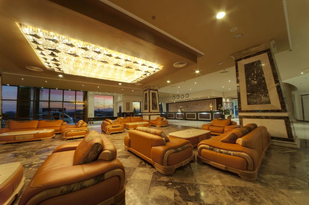 AMC Royal Hotel