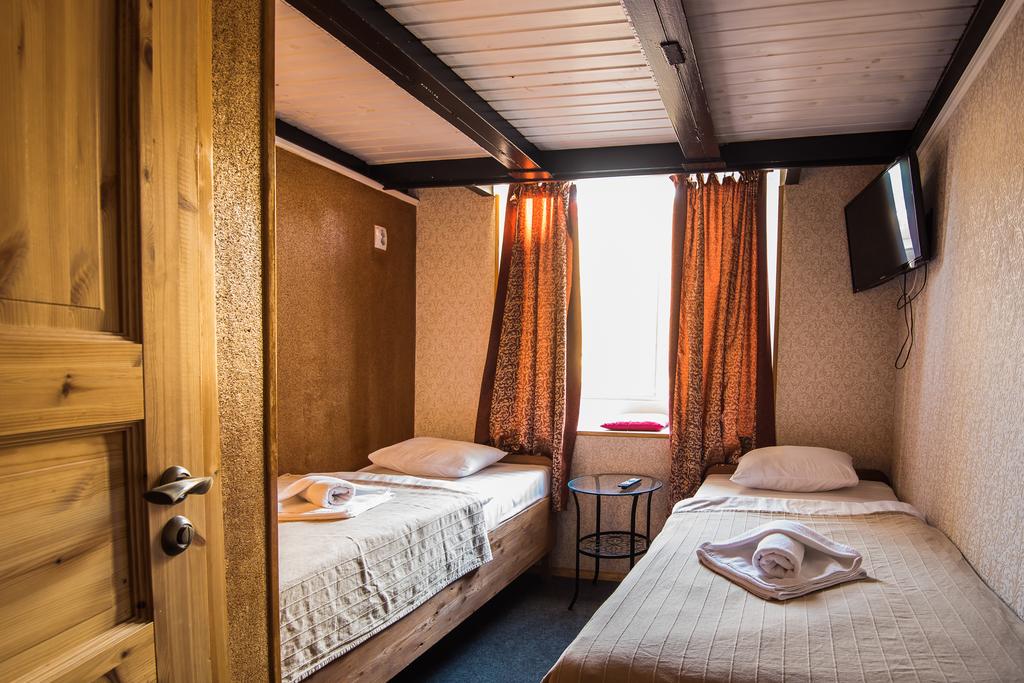 ARTWAY HOTEL
