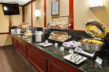 Holiday Inn Lockport Hotel