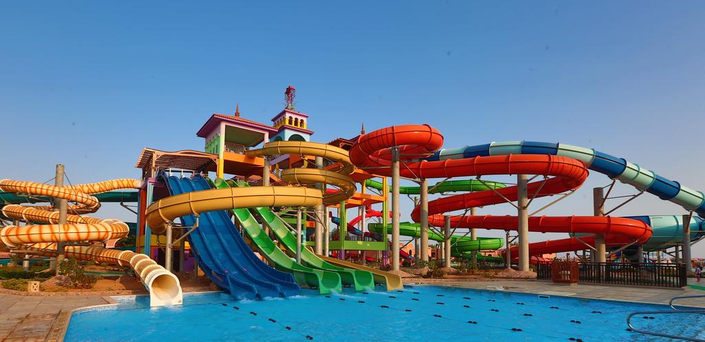 Charmillion Gardens Aquapark