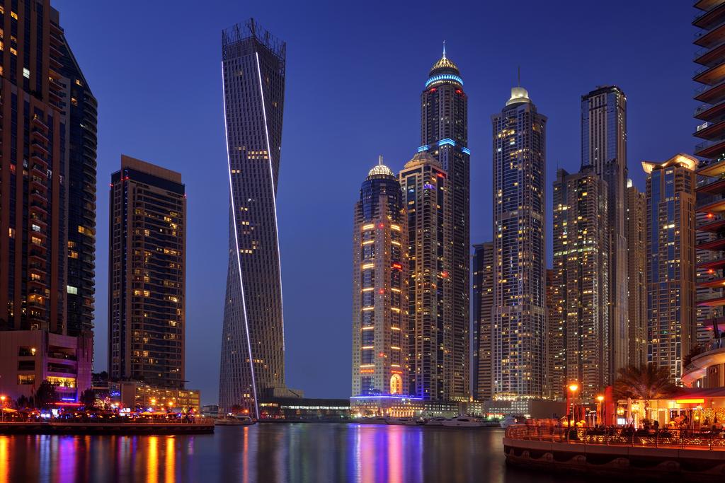 Dubai Marriott Harbour Hotel & Suites