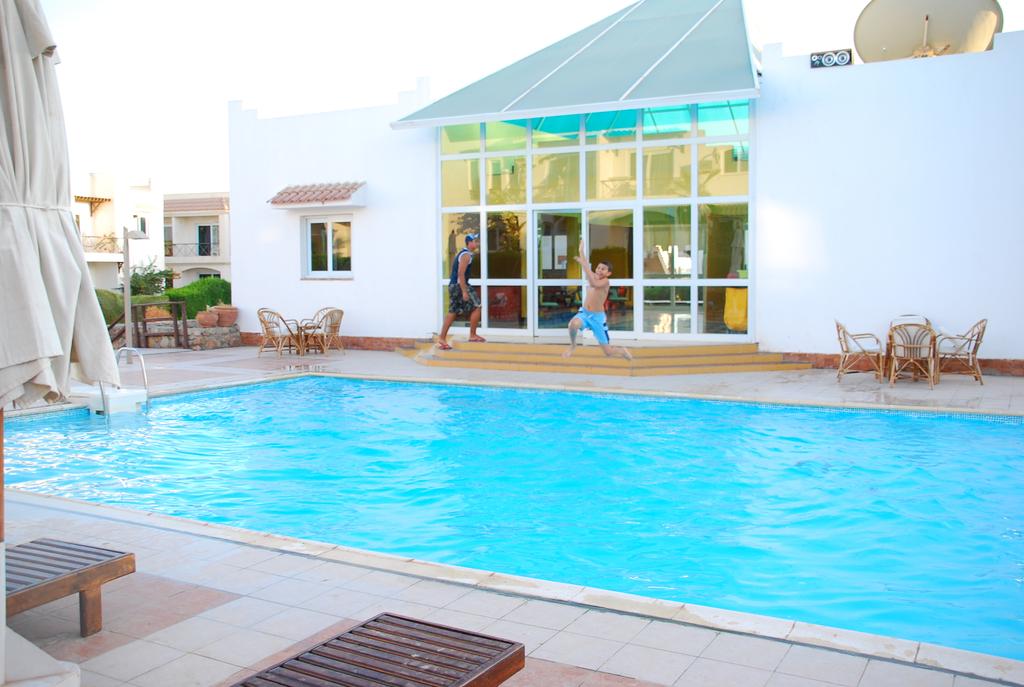 Logaina Sharm Resort