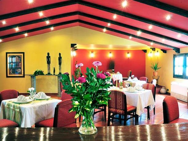 Longchamps Cairo Hotel